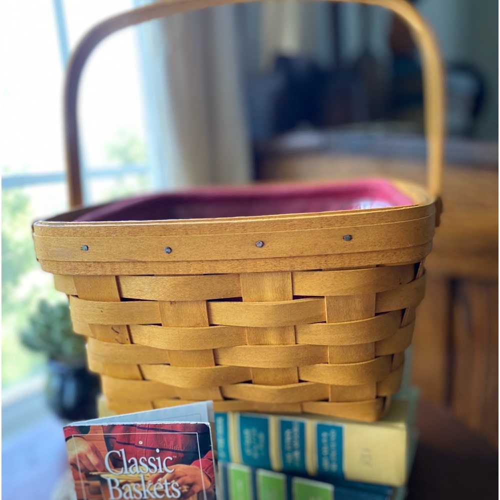 Longaberger Basket 2001 EUC - Picture 3 of 12
